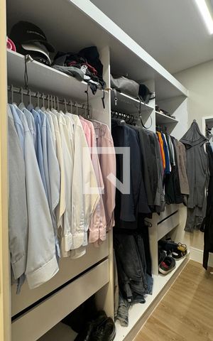 Apartamento à venda com 95m², 2 quartos e 1 vagaCloset da suíte 1