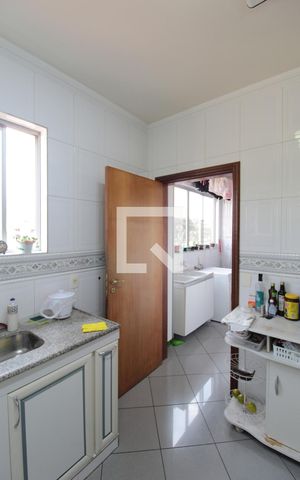 Apartamento à venda com 300m², 5 quartos e 4 vagasCozinha 1
