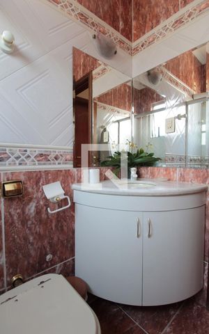 Apartamento à venda com 300m², 5 quartos e 4 vagasBanheiro Social 2