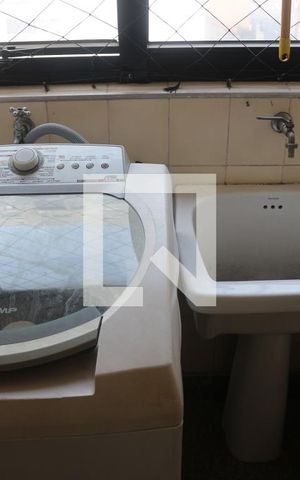 Apartamento para alugar com 200m², 3 quartos e 3 vagasÁrea de Serviço
