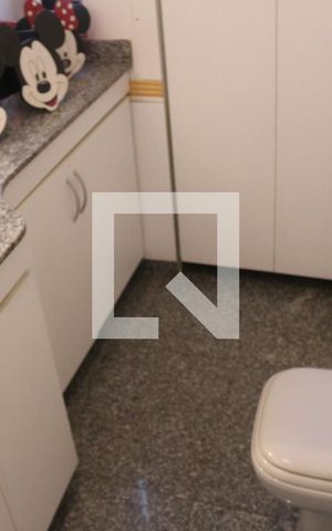 Apartamento para alugar com 200m², 3 quartos e 3 vagasBanheiro da Suíte 2
