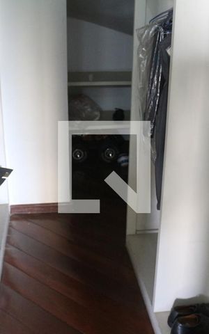 Apartamento para alugar com 200m², 3 quartos e 3 vagasCloset da suíte 1