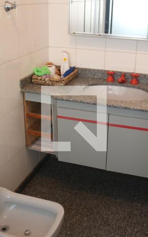 Apartamento para alugar com 200m², 3 quartos e 3 vagasBanheiro da Suíte 3