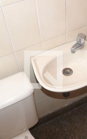 Apartamento para alugar com 200m², 3 quartos e 3 vagasBanheiro 1