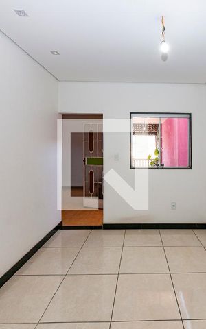 Casa à venda com 360m², 3 quartos e 2 vagas Casa à venda com 360m², 3 quartos e 2 vagasCozinha