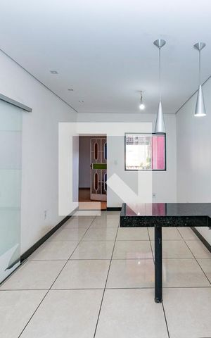Casa à venda com 360m², 3 quartos e 2 vagas Casa à venda com 360m², 3 quartos e 2 vagasCozinha