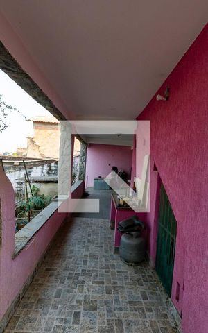 Casa à venda com 360m², 3 quartos e 2 vagas Casa à venda com 360m², 3 quartos e 2 vagasVaranda