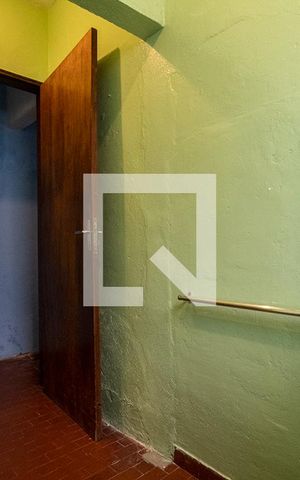 Casa à venda com 176m², 3 quartos e 4 vagas Casa à venda com 176m², 3 quartos e 4 vagasBanheiro