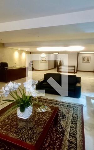 Apartamento à venda com 210m², 3 quartos e 3 vagas Apartamento à venda com 210m², 3 quartos e 3 vagasPortaria
