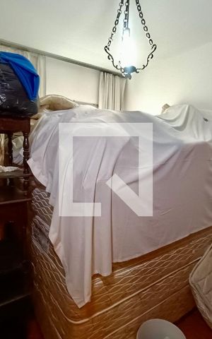 Apartamento à venda com 210m², 3 quartos e 3 vagas Apartamento à venda com 210m², 3 quartos e 3 vagasQuarto 2
