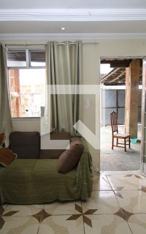 Casa para alugar com 140m², 3 quartos e 2 vagasSala
