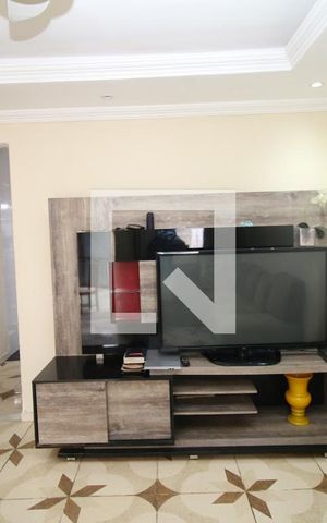 Casa para alugar com 140m², 3 quartos e 2 vagasSala