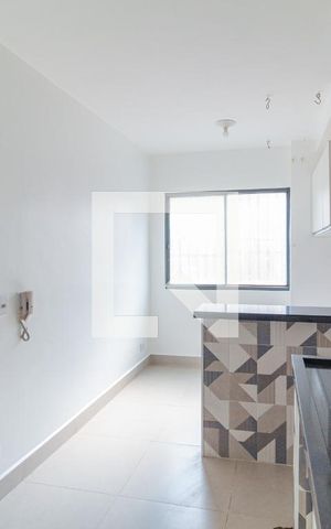 Apartamento para alugar com 65m², 2 quartos e sem vagaCozinha e área de serviço