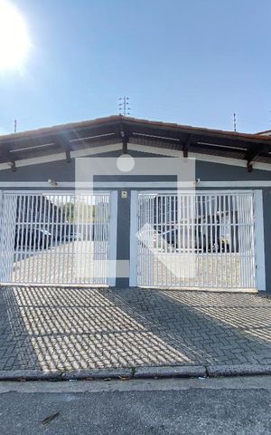Apartamento para alugar com 64m², 2 quartos e 1 vaga Apartamento para alugar com 64m², 2 quartos e 1 vagaFachada