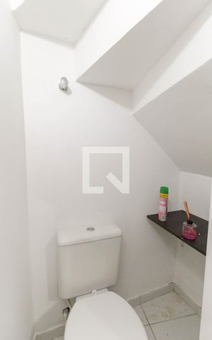 Casa de condomínio à venda com 71m², 2 quartos e 1 vaga Casa de condomínio à venda com 71m², 2 quartos e 1 vagaLavabo