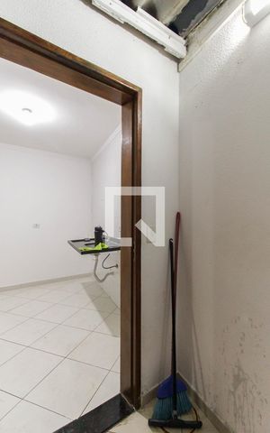 Casa de condomínio à venda com 71m², 2 quartos e 1 vaga Casa de condomínio à venda com 71m², 2 quartos e 1 vagaÁrea de Serviço