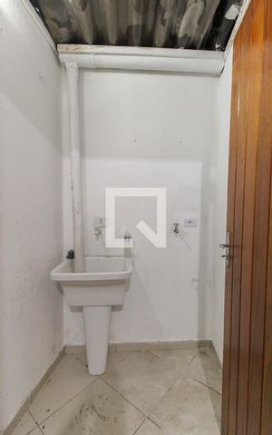 Casa de condomínio à venda com 71m², 2 quartos e 1 vaga Casa de condomínio à venda com 71m², 2 quartos e 1 vagaÁrea de Serviço