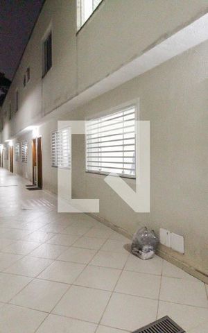 Casa de condomínio à venda com 71m², 2 quartos e 1 vaga Casa de condomínio à venda com 71m², 2 quartos e 1 vagaÁrea Externa