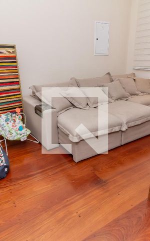 Casa à venda com 390m², 4 quartos e 2 vagas Casa à venda com 390m², 4 quartos e 2 vagasQuarto 1