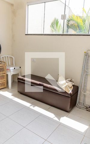 Casa à venda com 390m², 4 quartos e 2 vagas Casa à venda com 390m², 4 quartos e 2 vagasQuintal / Área de Serviço