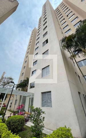 Apartamento para alugar com 55m², 2 quartos e 2 vagas Apartamento para alugar com 55m², 2 quartos e 2 vagasFachada