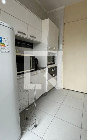 Apartamento para alugar com 55m², 2 quartos e 2 vagas Apartamento para alugar com 55m², 2 quartos e 2 vagasCozinha