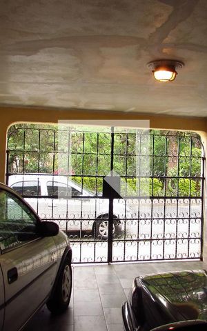 Casa à venda com 250m², 3 quartos e 4 vagasGaragem