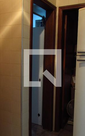 Casa à venda com 250m², 3 quartos e 4 vagasÁrea de Serviço