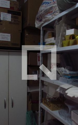 Casa à venda com 250m², 3 quartos e 4 vagasQuarto de Serviço