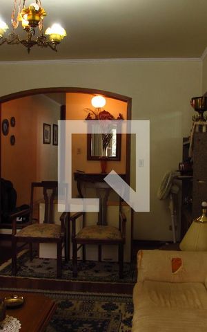 Casa à venda com 250m², 3 quartos e 4 vagasSala