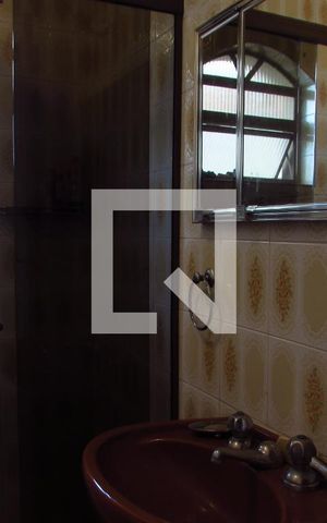 Casa à venda com 250m², 3 quartos e 4 vagasBanheiro Suíte 3