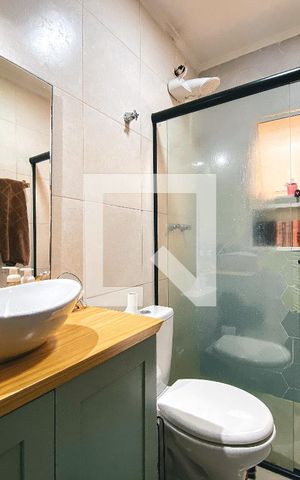 Casa à venda com 120m², 3 quartos e 2 vagasBanheiro da Suíte