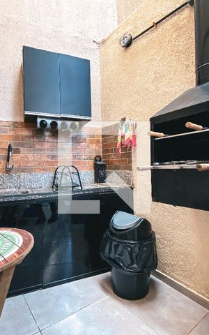 Casa à venda com 120m², 3 quartos e 2 vagasQuintal