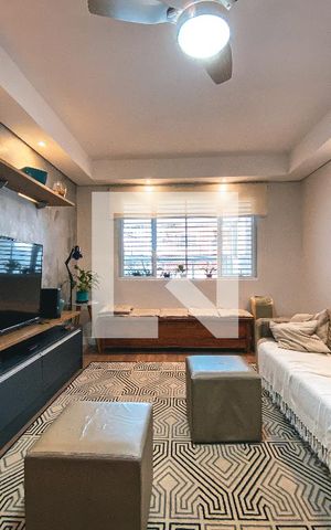Casa à venda com 120m², 3 quartos e 2 vagasSala