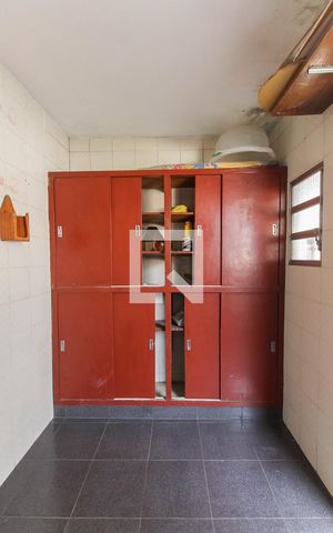 Casa à venda com 100m², 2 quartos e 1 vaga Casa à venda com 100m², 2 quartos e 1 vagaÁrea de Serviço