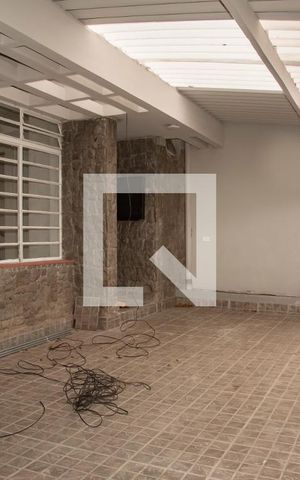 Casa para alugar com 206m², 3 quartos e 3 vagas Casa para alugar com 206m², 3 quartos e 3 vagasGaragem