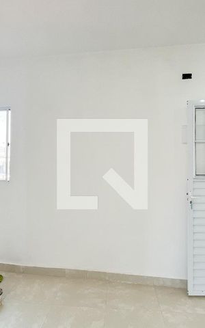 Casa de condomínio para alugar com 50m², 1 quarto e sem vagaSala