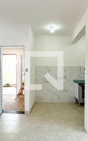 Casa de condomínio para alugar com 50m², 1 quarto e sem vagaSala