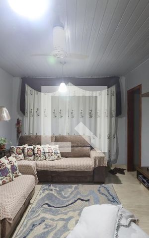 Casa à venda com 140m², 2 quartos e 5 vagasSala