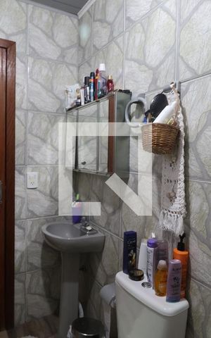 Casa à venda com 140m², 2 quartos e 5 vagasBanheiro de serviço