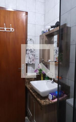 Casa à venda com 140m², 2 quartos e 5 vagasBanheiro