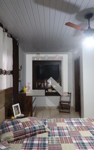 Casa à venda com 140m², 2 quartos e 5 vagasSuíte