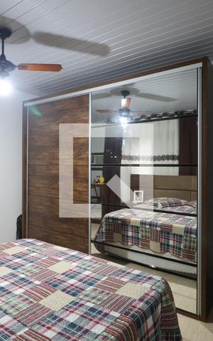 Casa à venda com 140m², 2 quartos e 5 vagasSuíte
