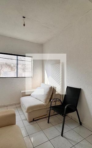 Casa à venda com 180m², 2 quartos e 1 vaga Casa à venda com 180m², 2 quartos e 1 vaga Sala