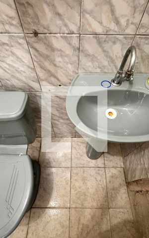 Casa à venda com 180m², 2 quartos e 1 vaga Casa à venda com 180m², 2 quartos e 1 vagaBanheiro 2
