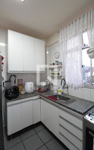 Apartamento para alugar com 98m², 3 quartos e 2 vagasCozinha