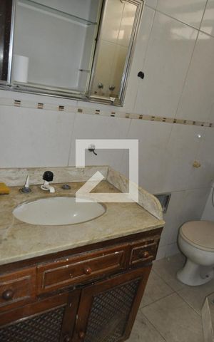 Apartamento à venda com 150m², 3 quartos e sem vagaBanheiro