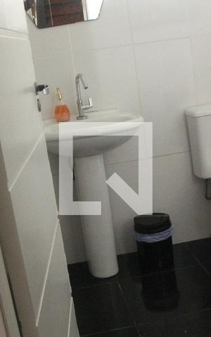 Casa à venda com 300m², 3 quartos e 3 vagasBanheiro 1