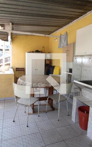 Casa à venda com 136m², 3 quartos e 2 vagasÁrea de Serviço