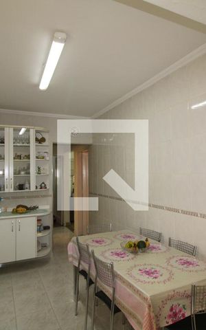 Casa à venda com 136m², 3 quartos e 2 vagasCozinha